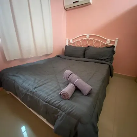 9293 Puncak Nearby Bukit Bendera Apartamento